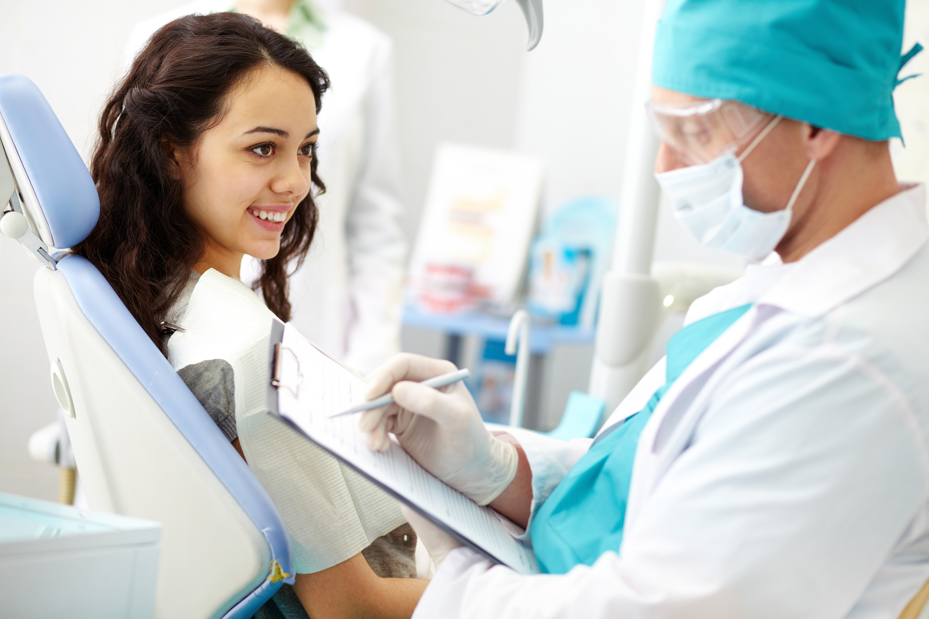 whats the difference between dentists & endodontists