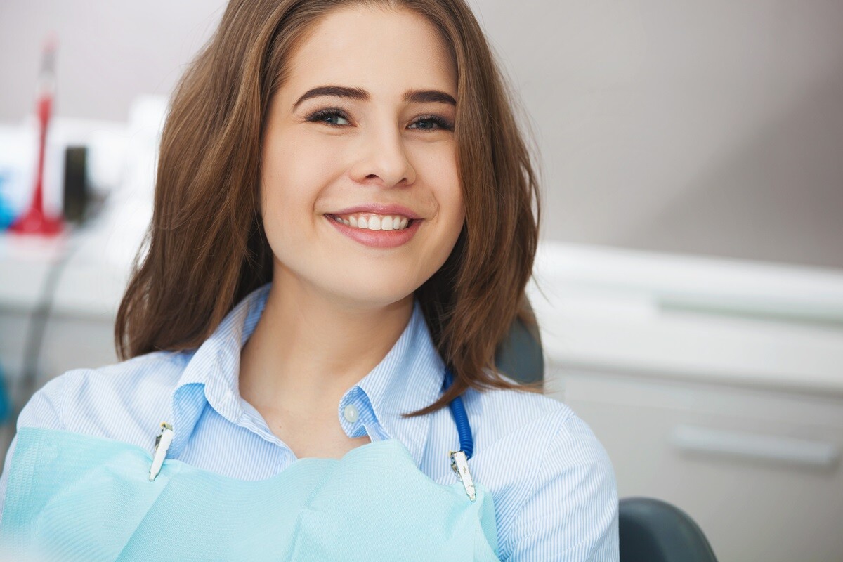 how to choose the right cosmetic dentist for you