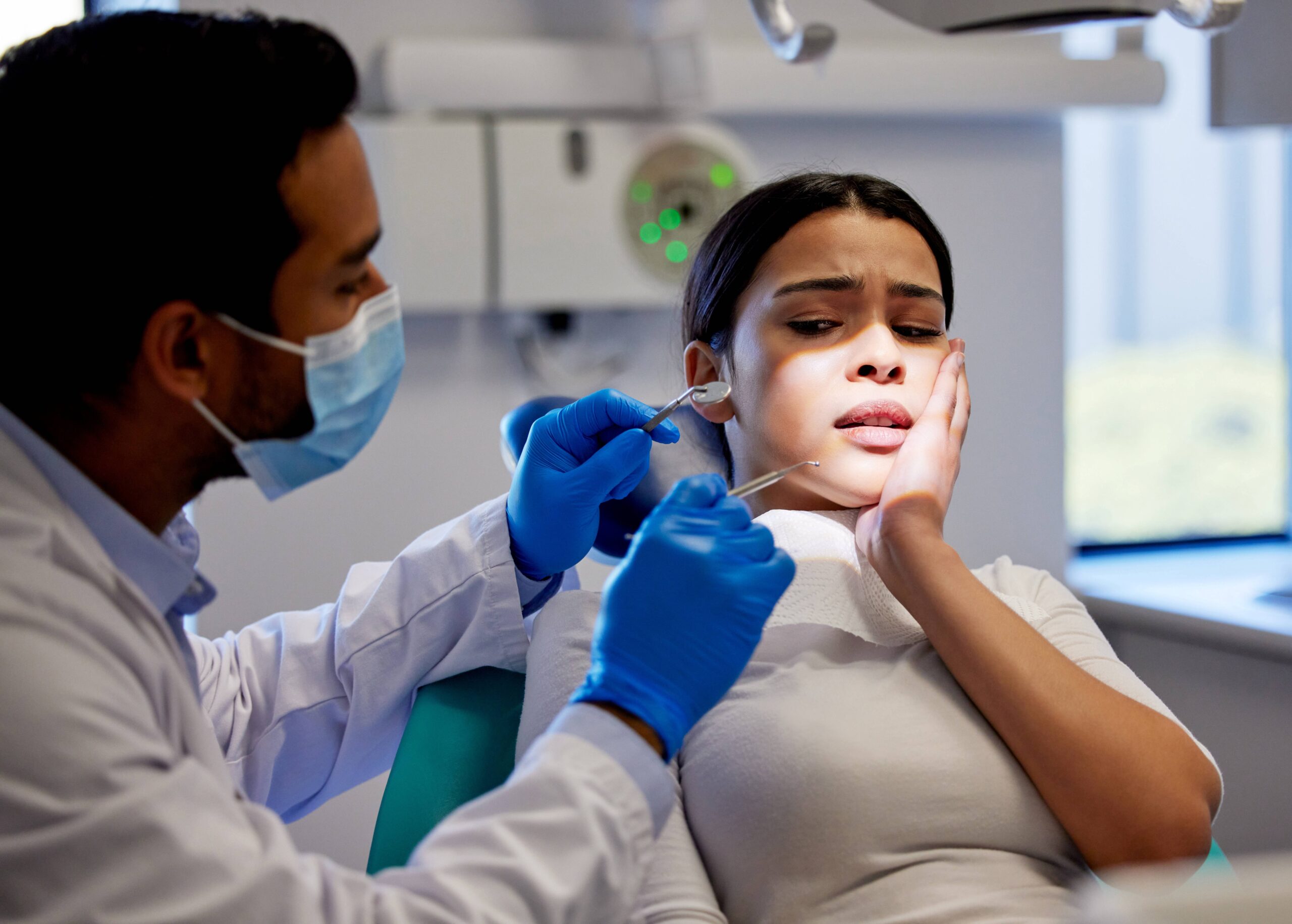 What To Do In Dental Emergency: A Complete Guide