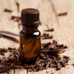 clove oil for toothache relief