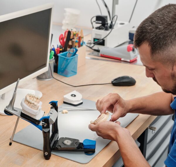 Dental Denar Articulator for Prosthodontic